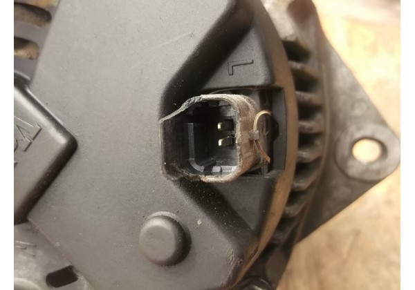 Генератор, (Valeo 120 А, 14 В), Renault SCENIC, CLIO II, ESPACE III, KANGOO, LAGUNA I, MASTER II, MEGANE I, 8200128426, 2542645A
